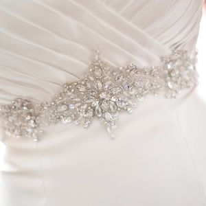 Strapless wedding dress